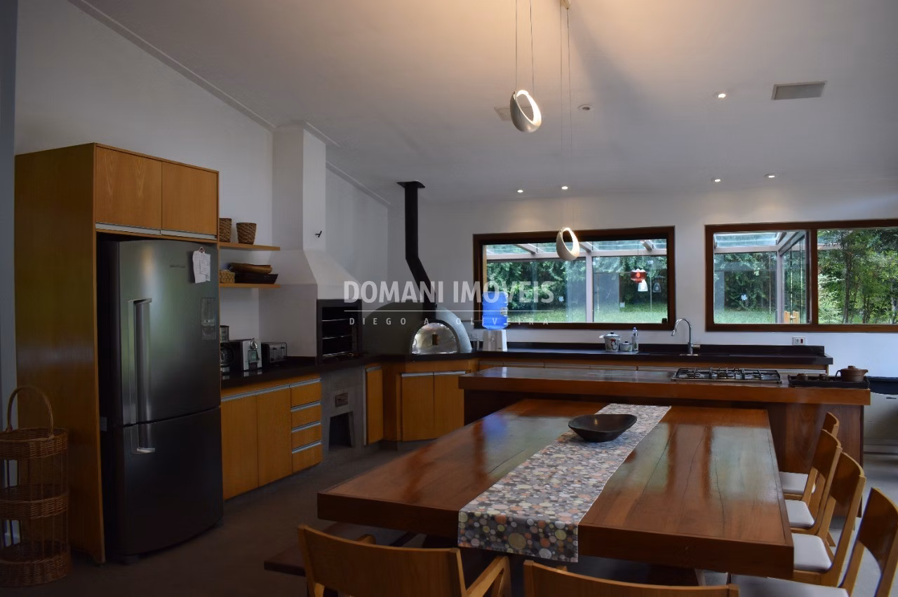 House of 3,530 m² in Campos do Jordão, SP, Brazil