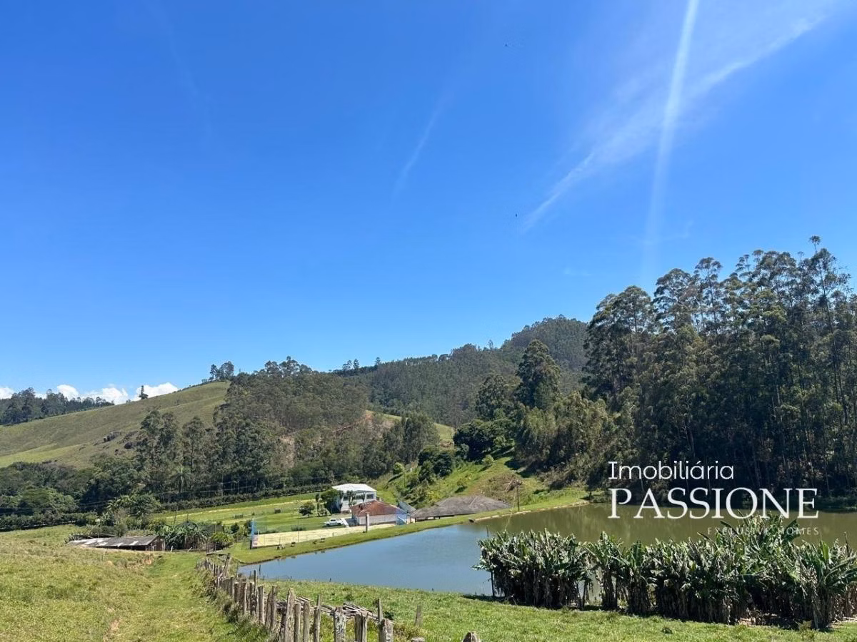 位于 SP Joanópolis 的 7 ha 小农场 待售