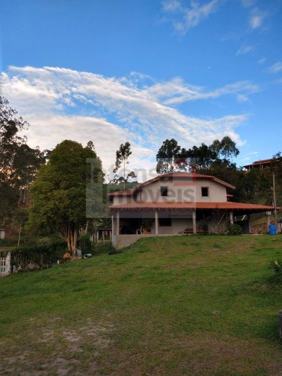 Landhaus zum Verkauf von 2 ha in São Luiz do Paraitinga, SP