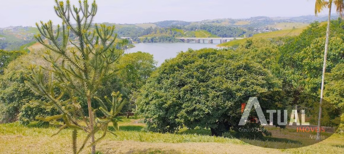 Chácara de 3.133 m² em Igaratá, SP
