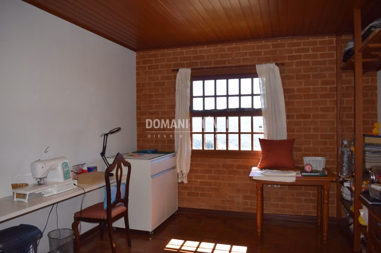 House of 1,090 m² in Campos do Jordão, SP, Brazil