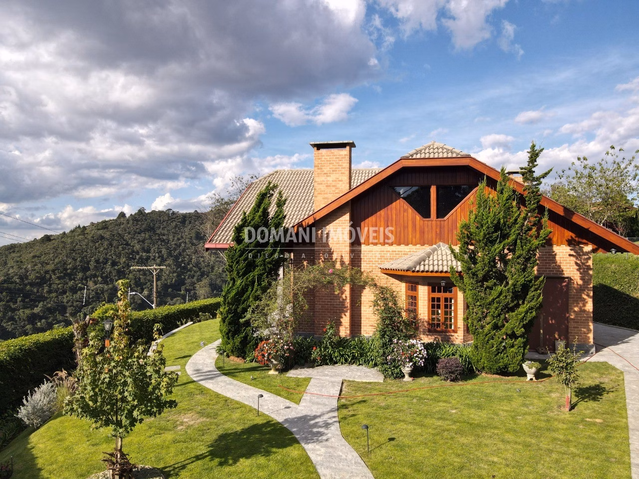House of 1,090 m² in Campos do Jordão, SP, Brazil