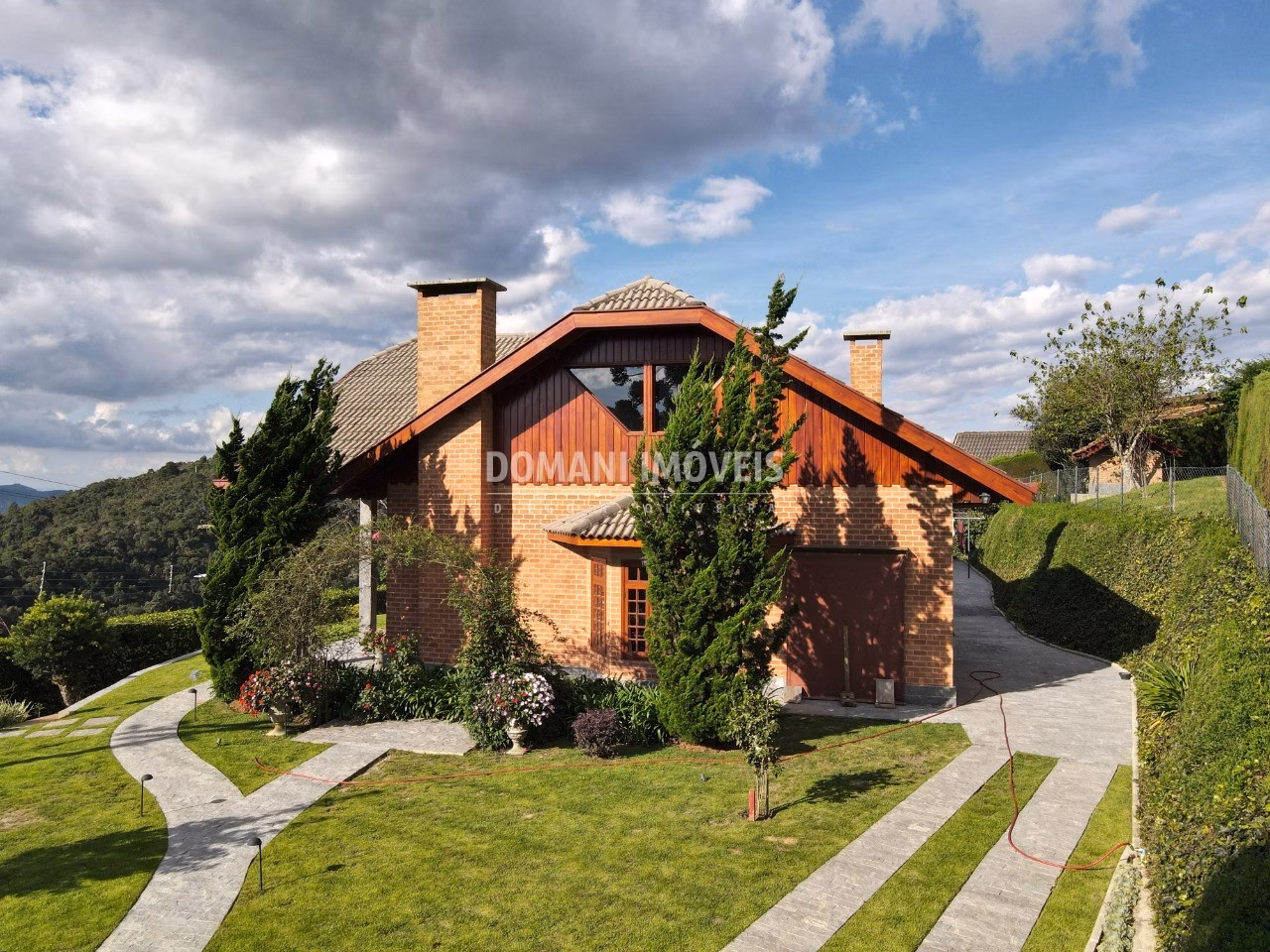 House of 1,090 m² in Campos do Jordão, SP, Brazil