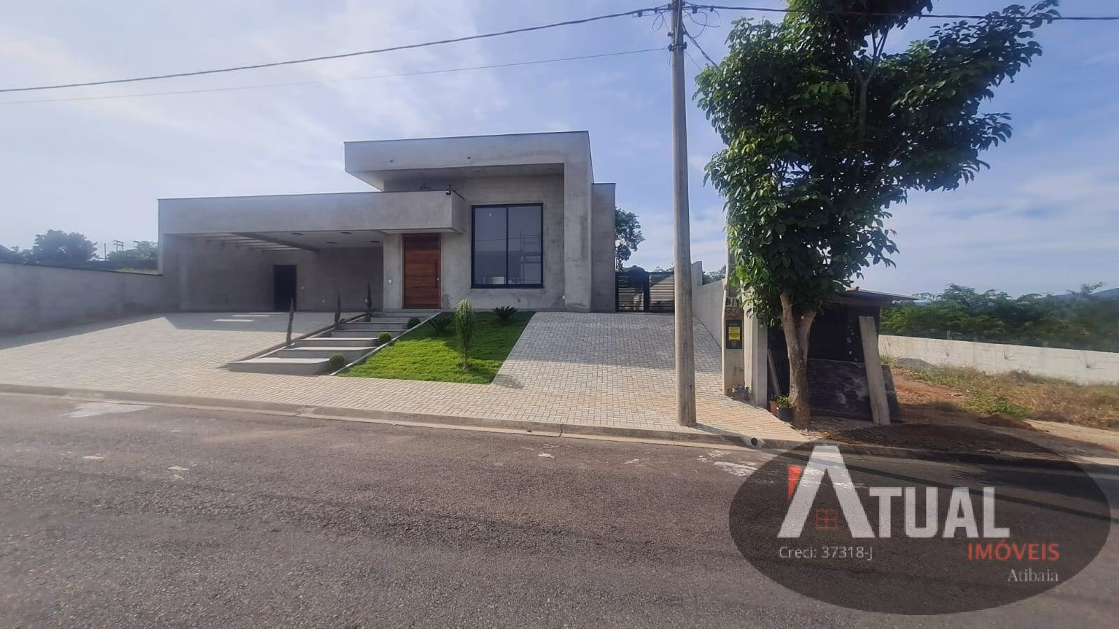 Terreno de 713 m² em Bom Jesus dos Perdões, SP