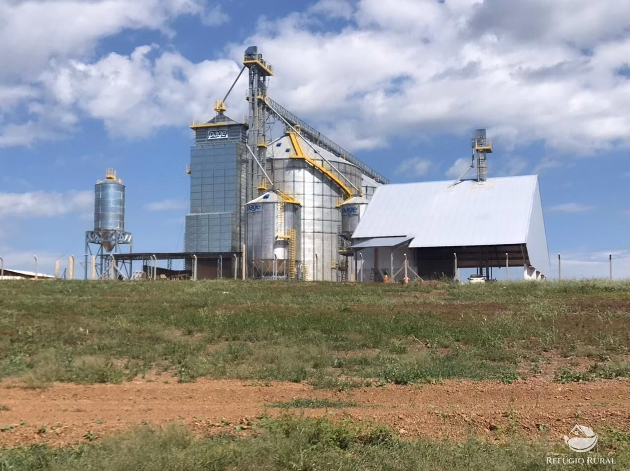 Fazenda de 2.220 ha em Ipameri, GO