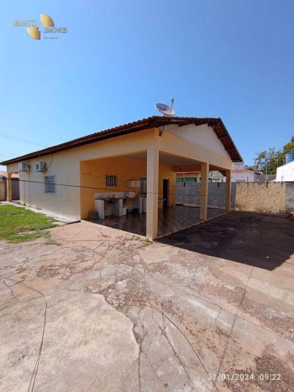 Casa de 380 m² em Cuiabá, MT