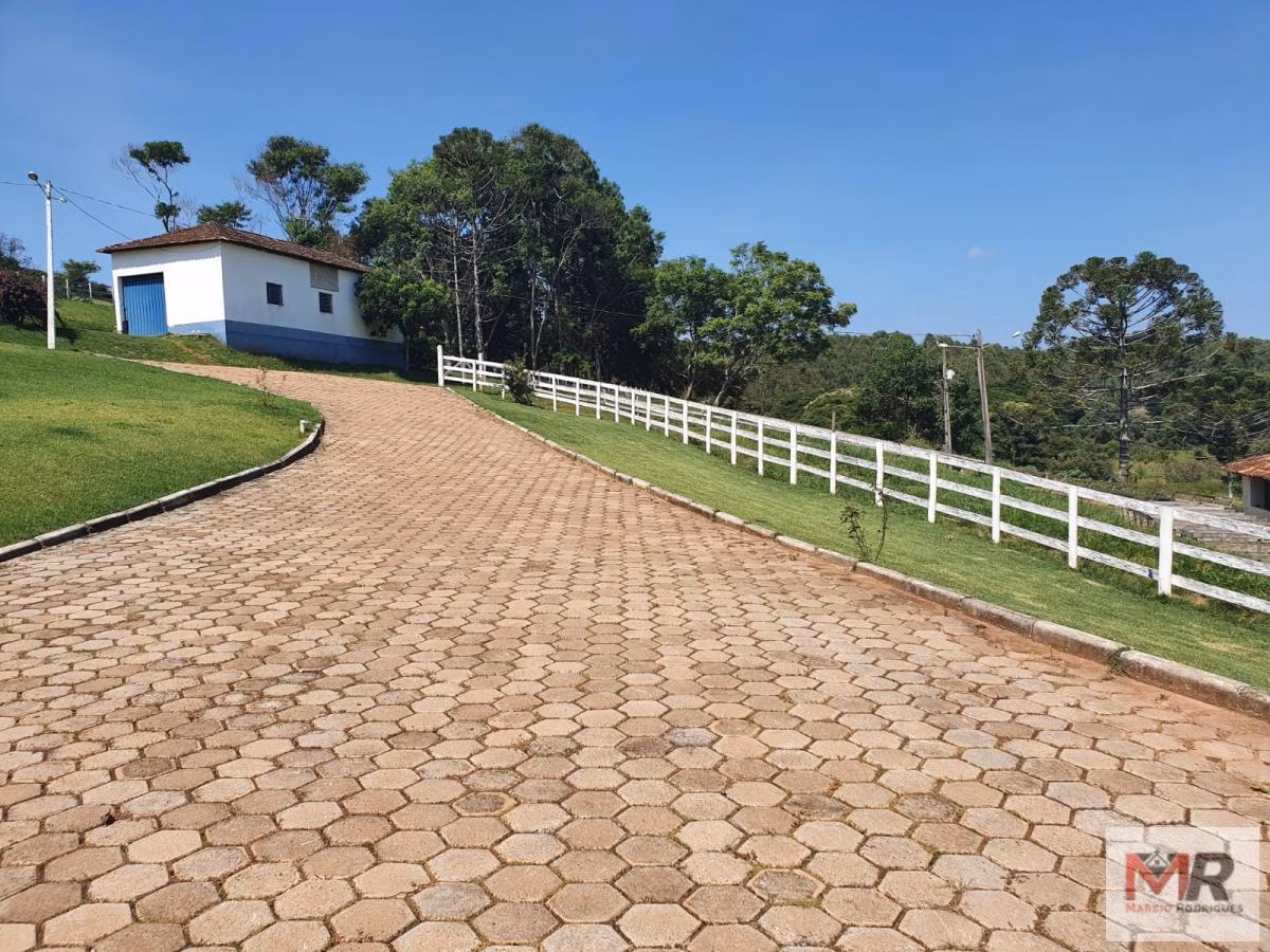 Fazenda de 242 ha em Cruzília, MG