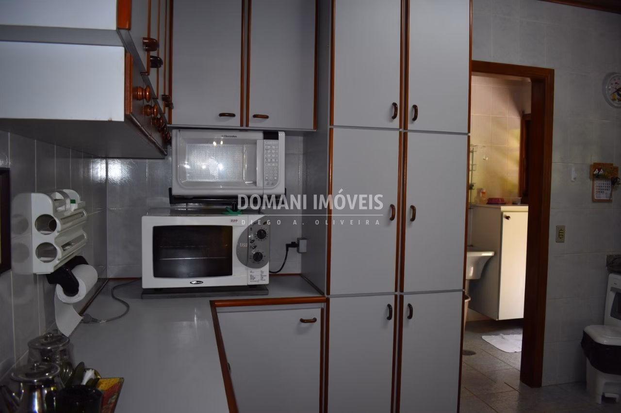 Casa de 1.010 m² em Campos do Jordão, SP