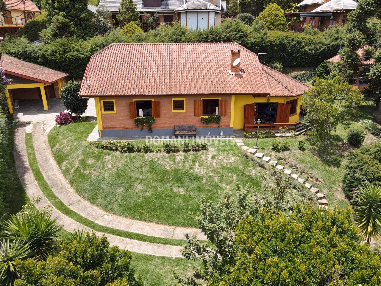 Casa de 1.010 m² em Campos do Jordão, SP