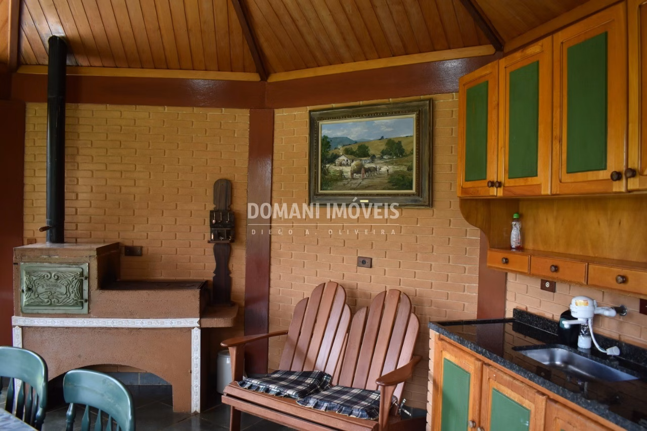 Casa de 1.010 m² em Campos do Jordão, SP