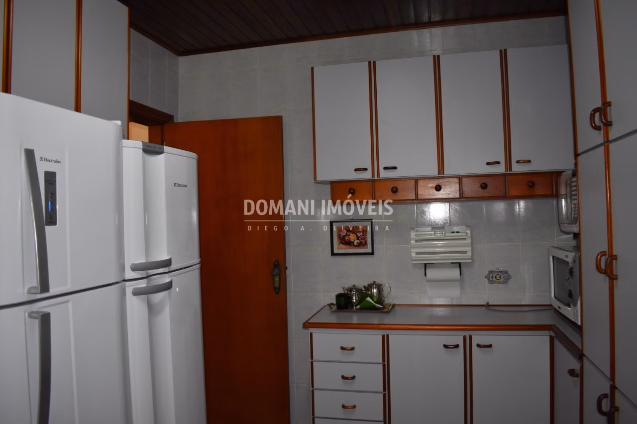 Casa de 1.010 m² em Campos do Jordão, SP