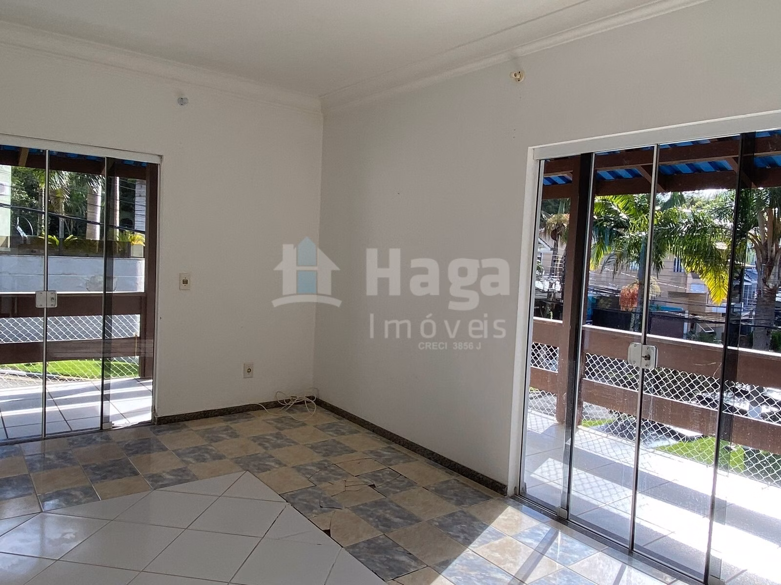 House of 311 m² in Balneário Camboriú, SC, Brazil