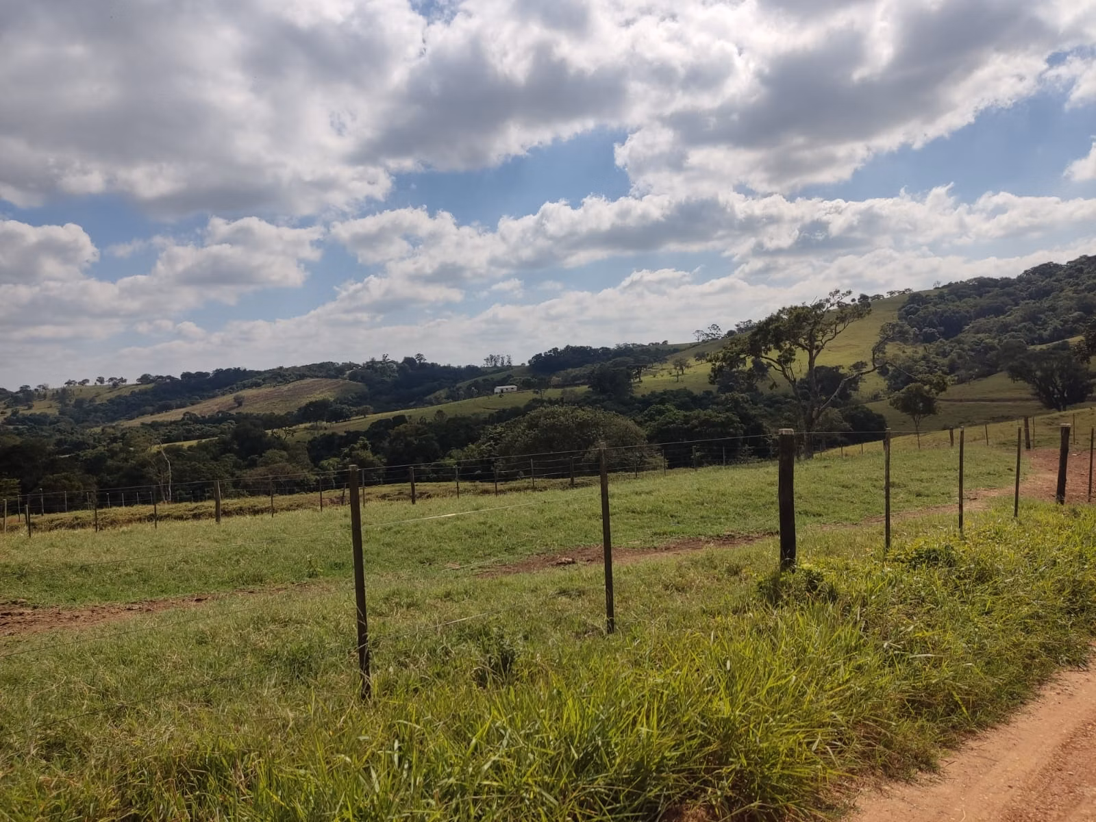 Fazenda de 102 ha em Angatuba, SP