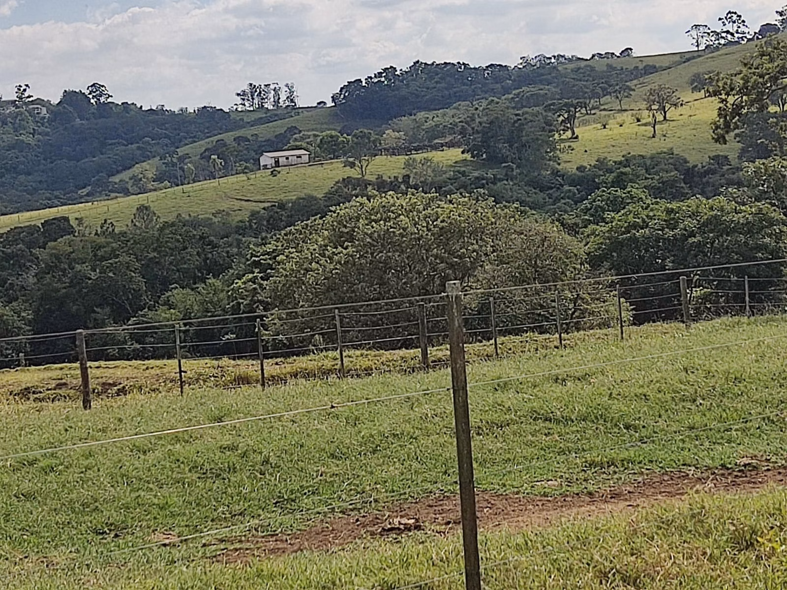 Fazenda de 102 ha em Angatuba, SP