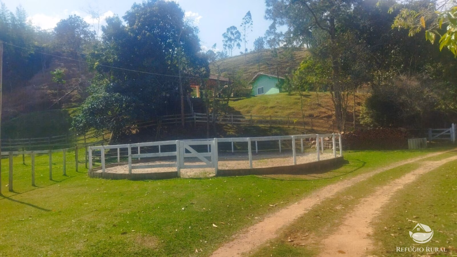 Sítio de 24 ha em São José dos Campos, SP