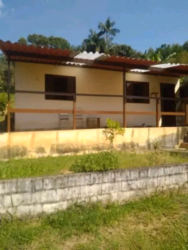 Chácara de 1.000 m² em Salesópolis, SP