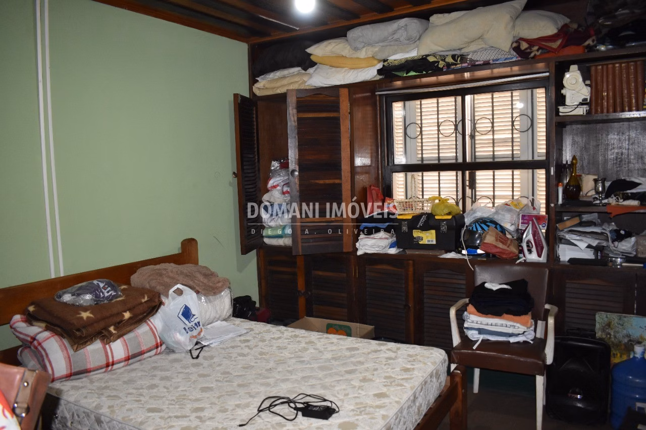 Casa de 380 m² em Campos do Jordão, SP