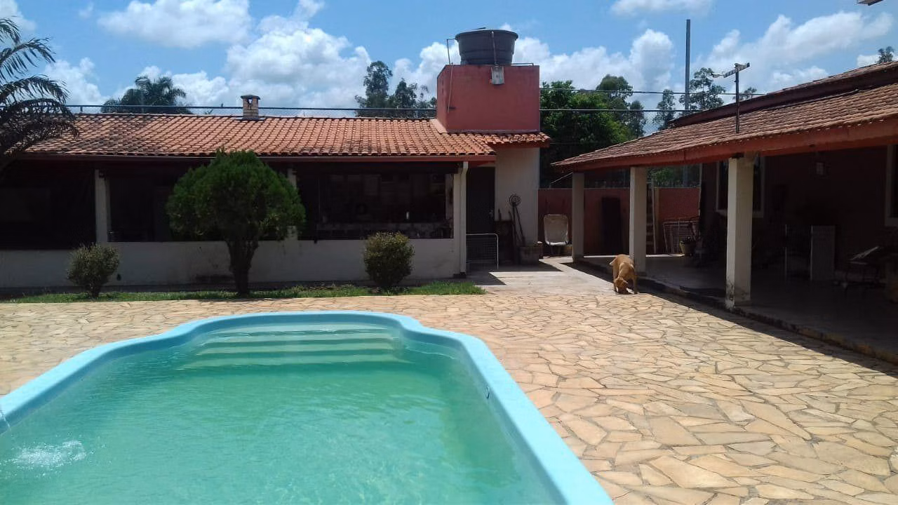 Chácara de 1.000 m² em Pouso Alegre, MG