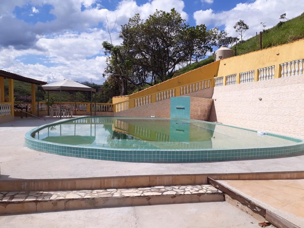 Small farm of 12 acres in São José dos Campos, SP, Brazil