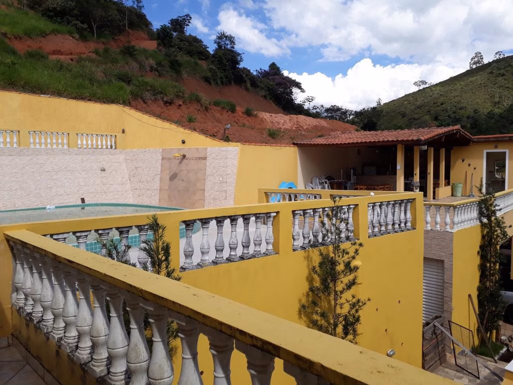 Small farm of 12 acres in São José dos Campos, SP, Brazil