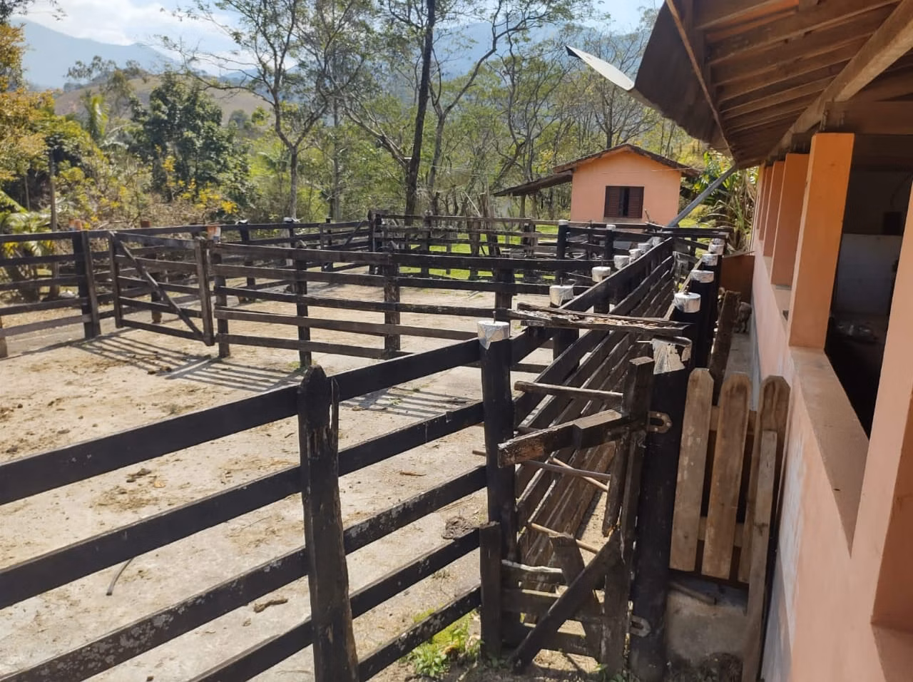 Small farm of 96 acres in São José dos Campos, SP, Brazil