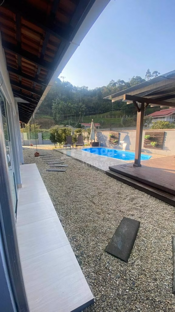 Casa de 3.159 m² em Brusque, SC
