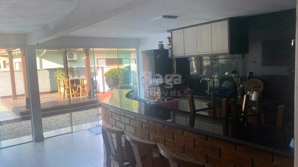 Casa de 3,159 m² em Brusque, SC