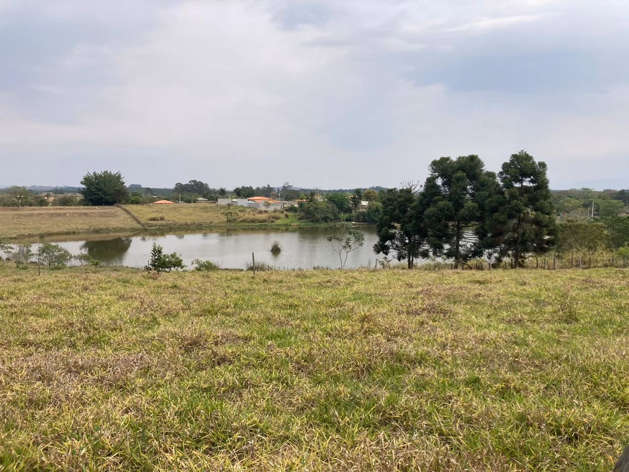 Terreno de 2.243 m² em Pindamonhangaba, SP