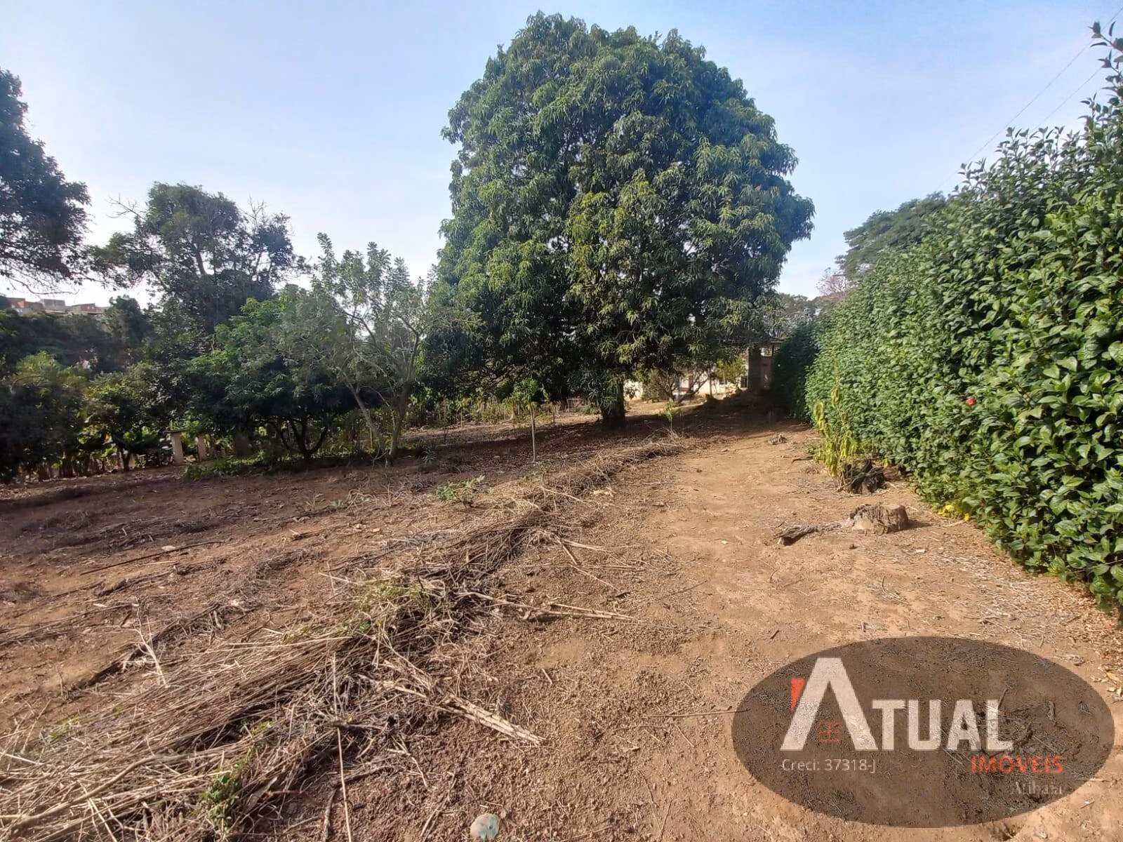 Terreno de 1.052 m² em Atibaia, SP