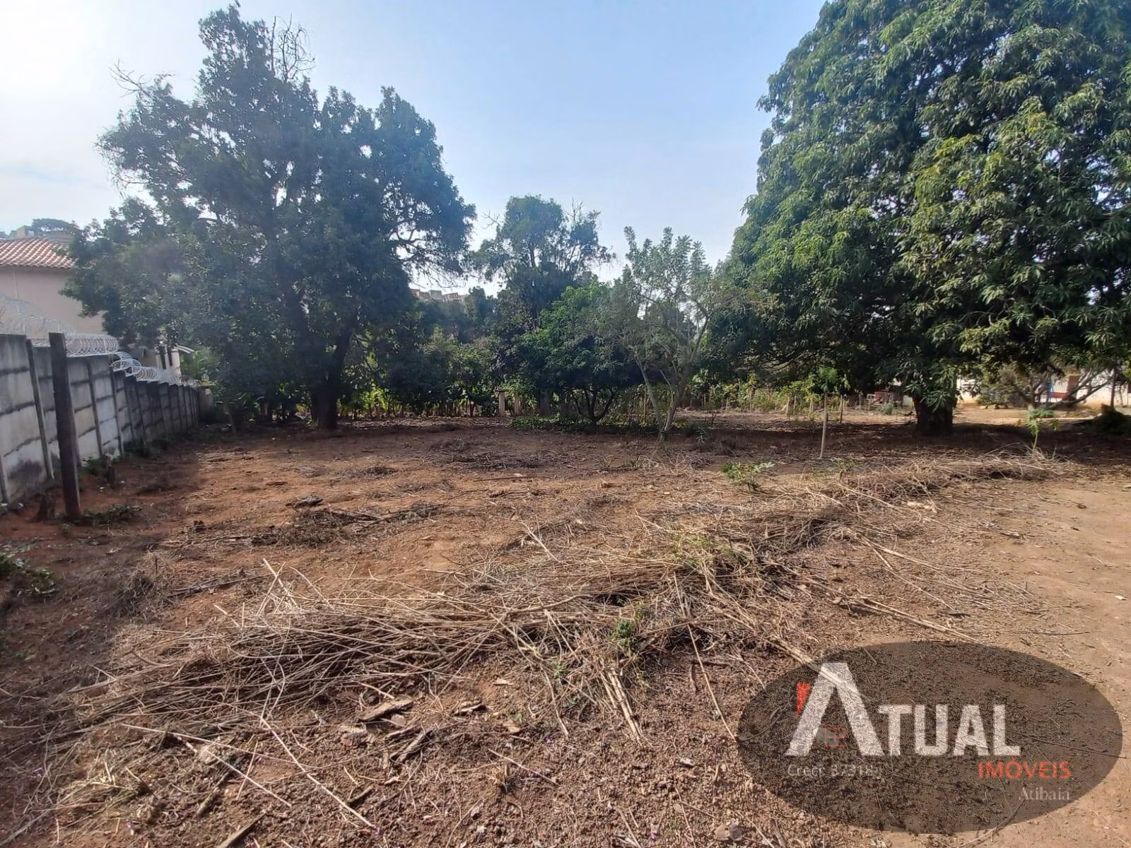 Terreno de 1.052 m² em Atibaia, SP