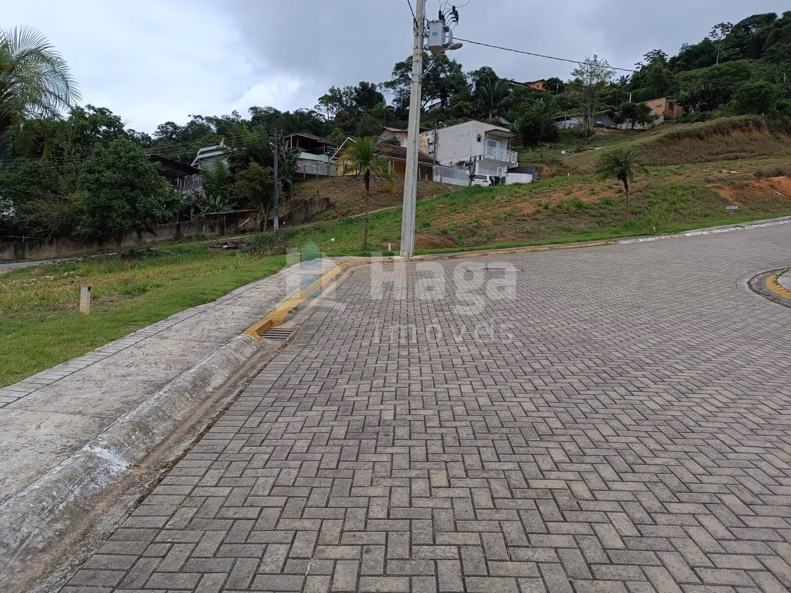Terreno de 248 m² em Brusque, SC