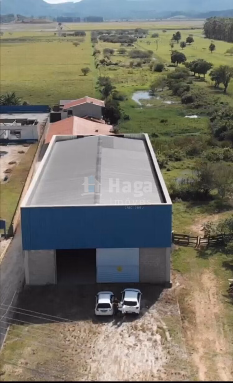 Comercial de 845 m² em Tijucas, SC