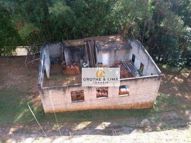 Chácara de 1.857 m² em Santa Branca, SP