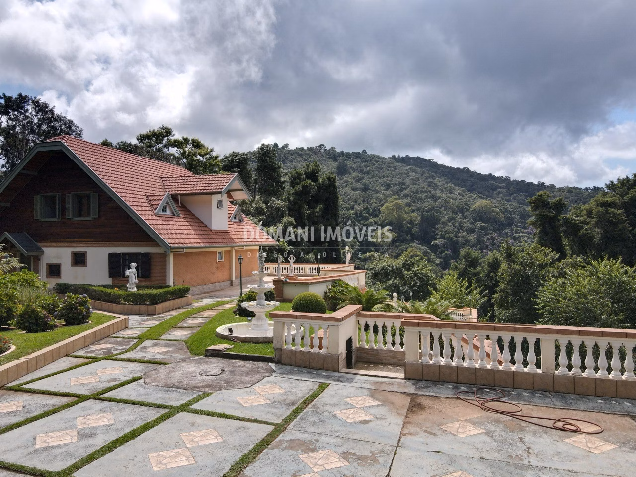 House of 3,450 m² in Campos do Jordão, SP, Brazil
