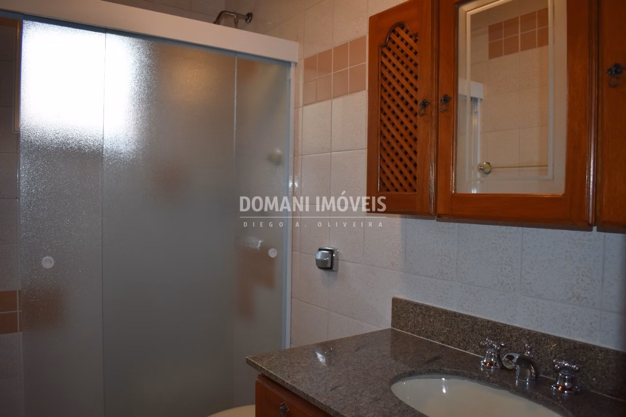 Casa de 3,450 m² em Campos do Jordão, SP