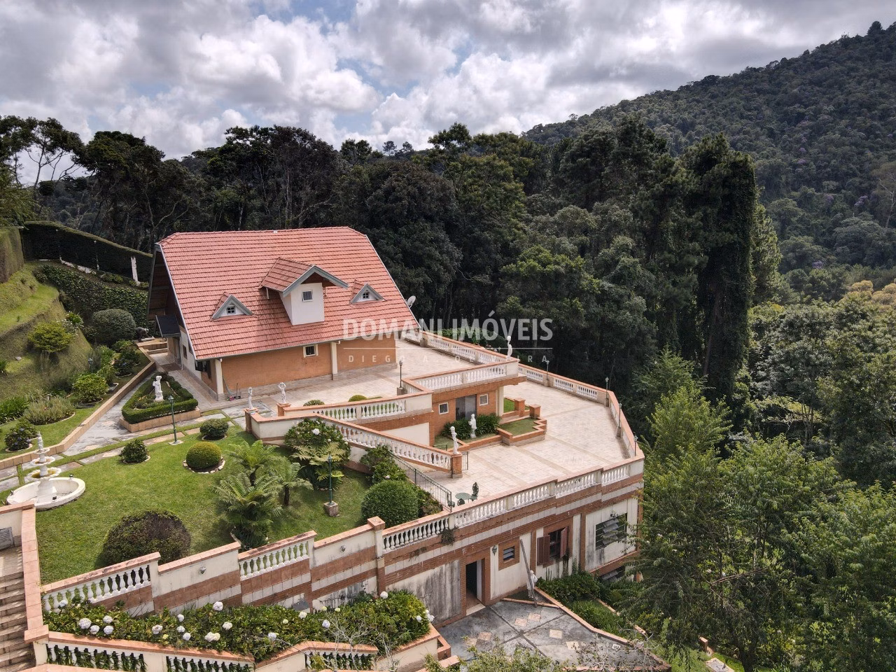 House of 3,450 m² in Campos do Jordão, SP, Brazil