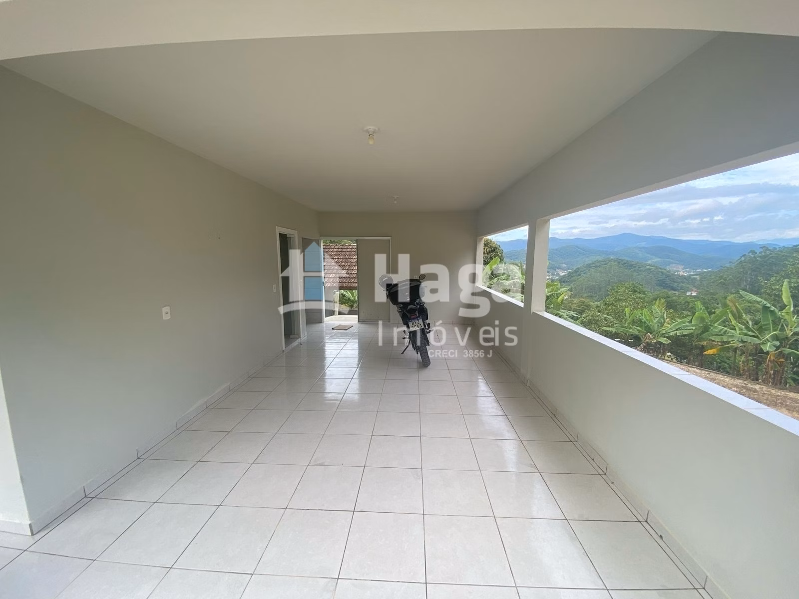 Casa de 100 m² em Nova Trento, SC