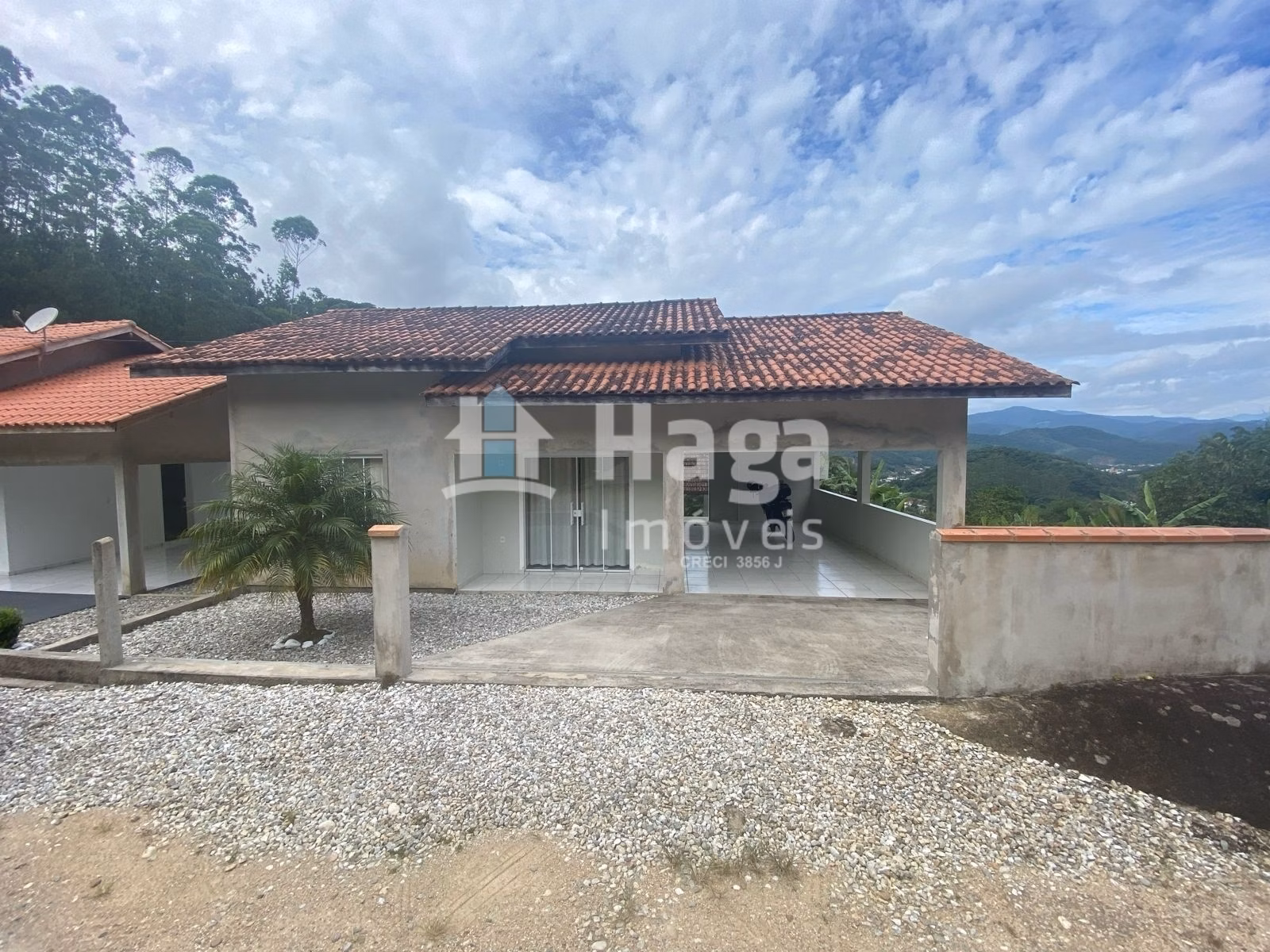 Casa de 100 m² em Nova Trento, SC