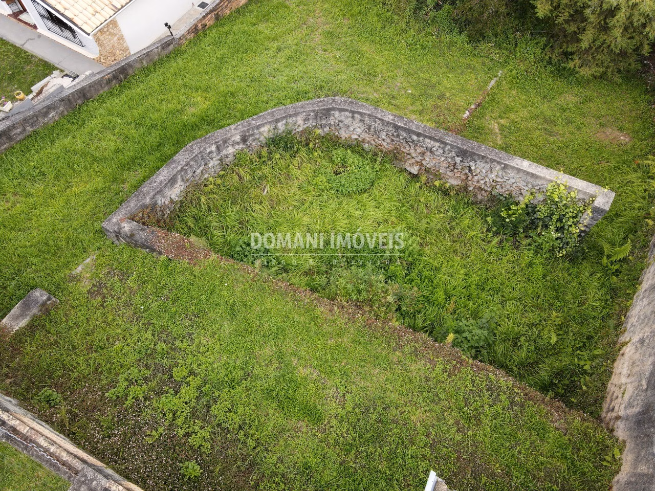 Terreno de 420 m² em Campos do Jordão, SP