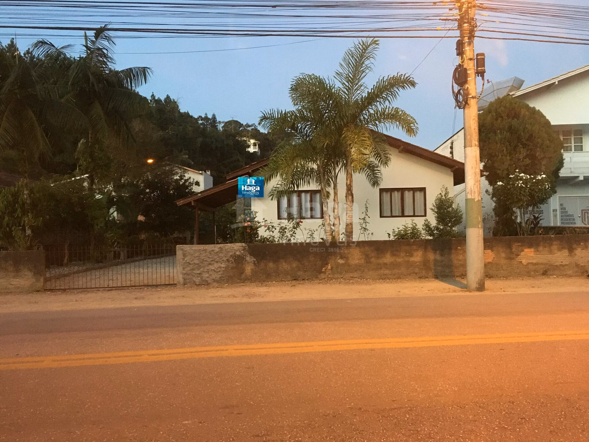 Casa de 712 m² em Brusque, SC