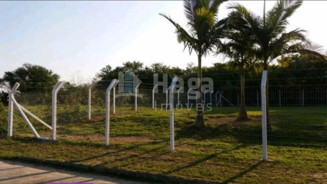 Terreno de 1.053 m² em Brusque, SC
