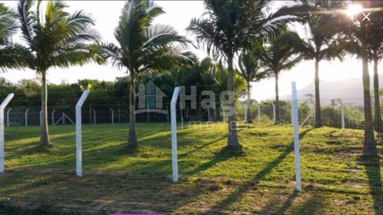 Terreno de 1.053 m² em Brusque, SC