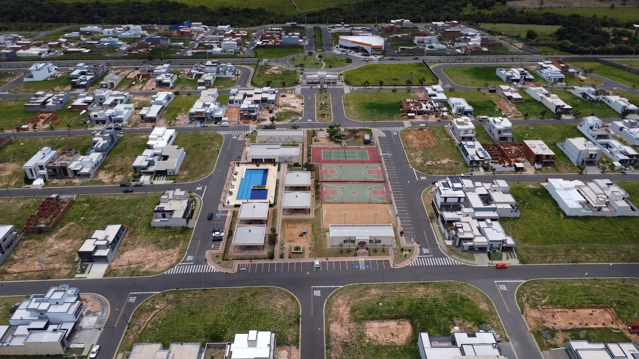Terreno de 326 m² em Monte Mor, SP