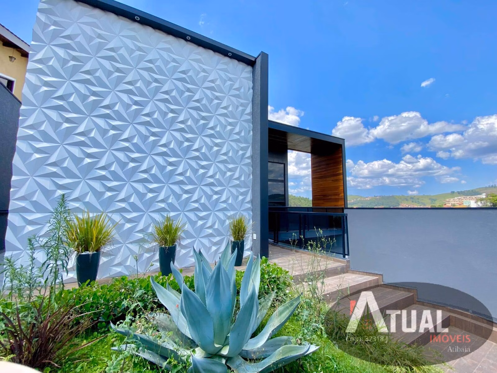 Casa de 480 m² em Piracaia, SP