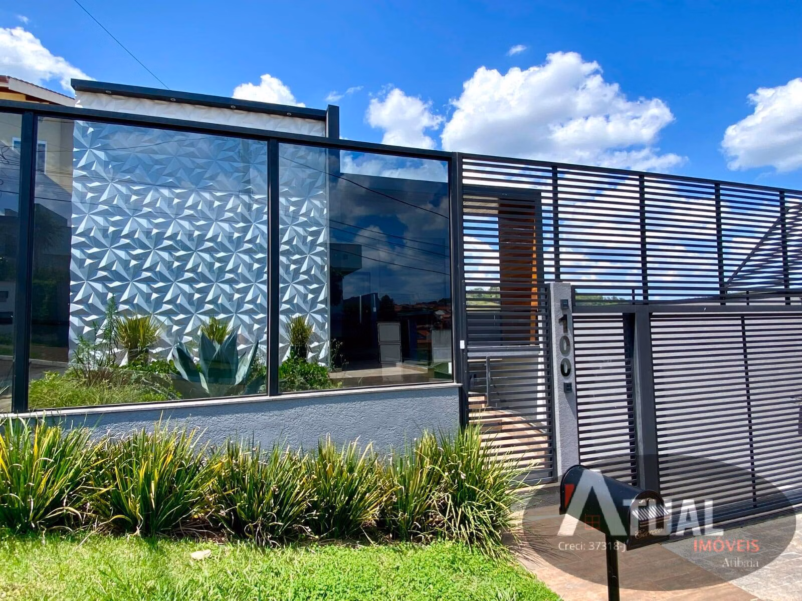 Casa de 480 m² em Piracaia, SP
