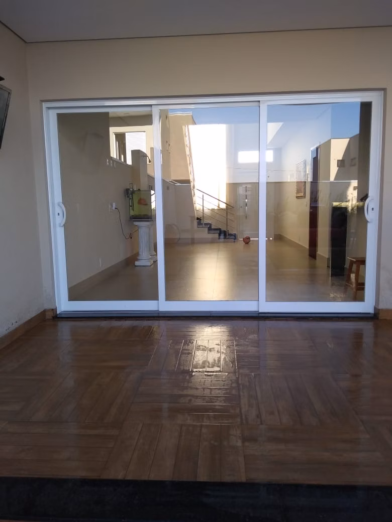 Casa de 250 m² em Hortolândia, SP