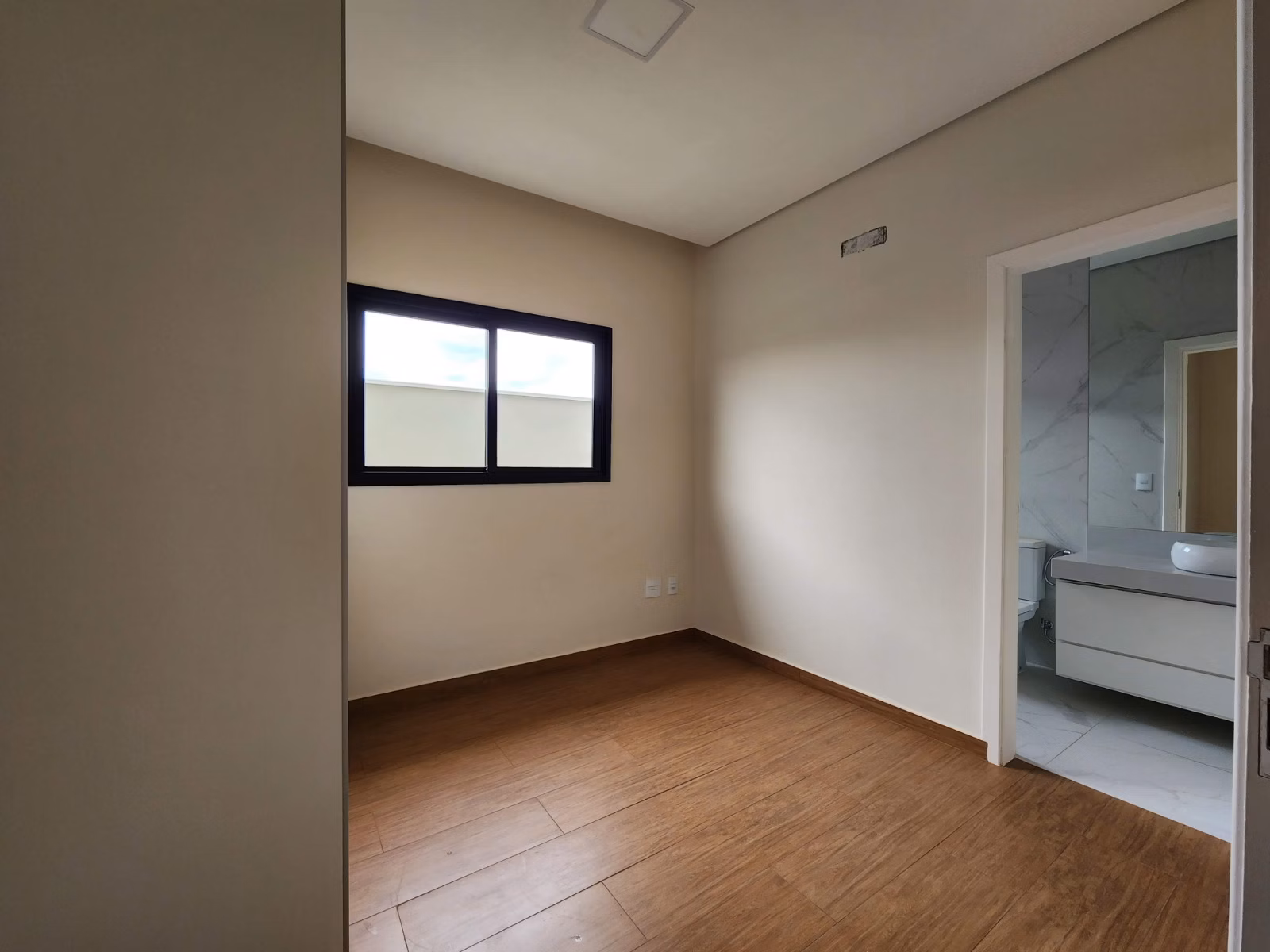 Casa de 300 m² em Paulínia, SP