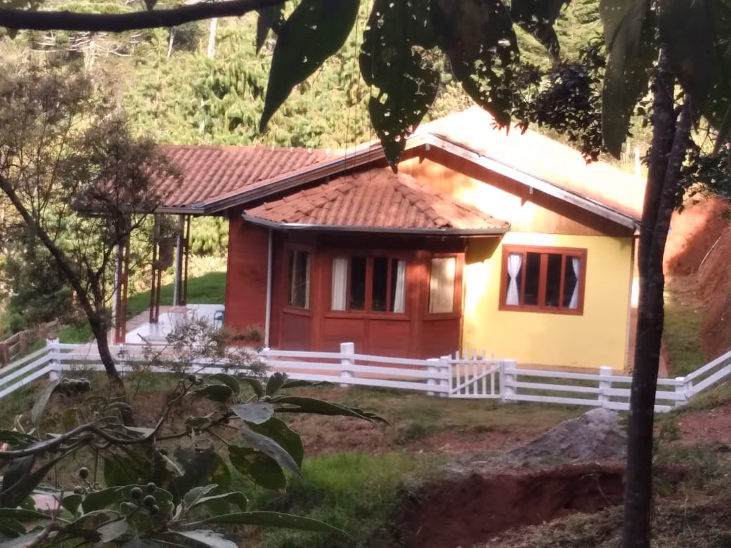 Chácara de 3.243 m² em Campos do Jordão, SP
