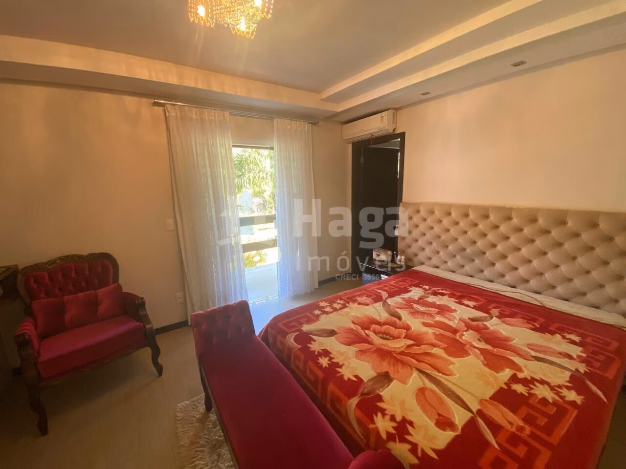 Casa de 240 m² em Nova Trento, SC
