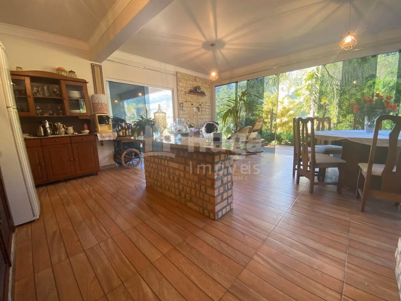 Casa de 240 m² em Nova Trento, SC